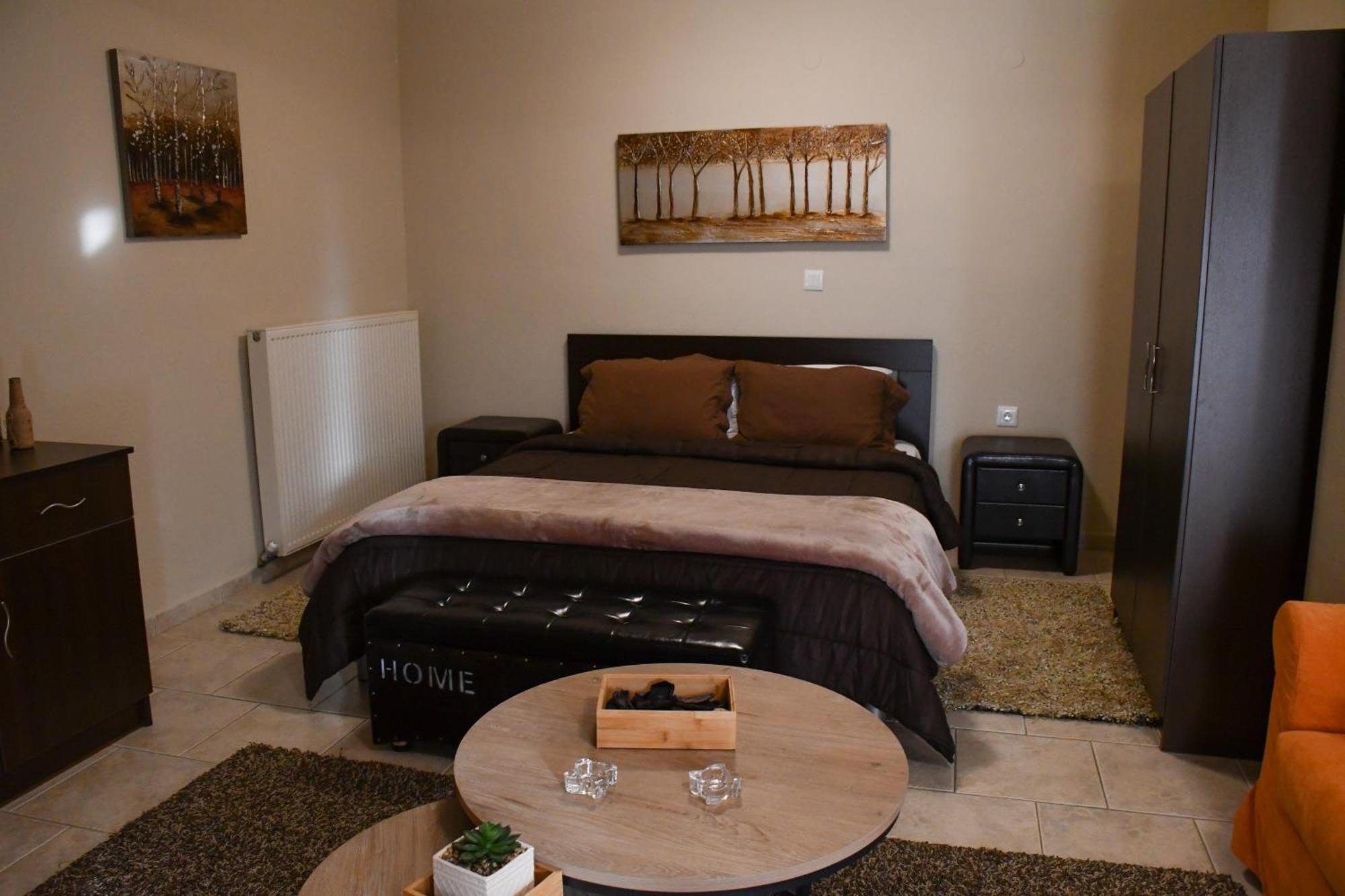 Toula Rooms Ángistron Eksteriør bilde