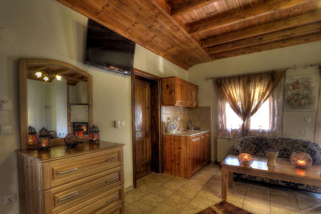Toula Rooms Ángistron Rom bilde